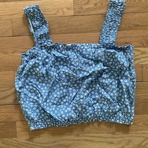 Gap teen blue and white floral print crop top